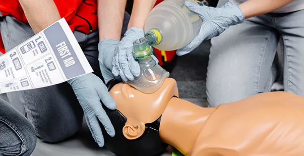 How to deliver breaths with a bag mask post img Illustration for How to Ensure Proper Ventilation Using a Bag Mask Device