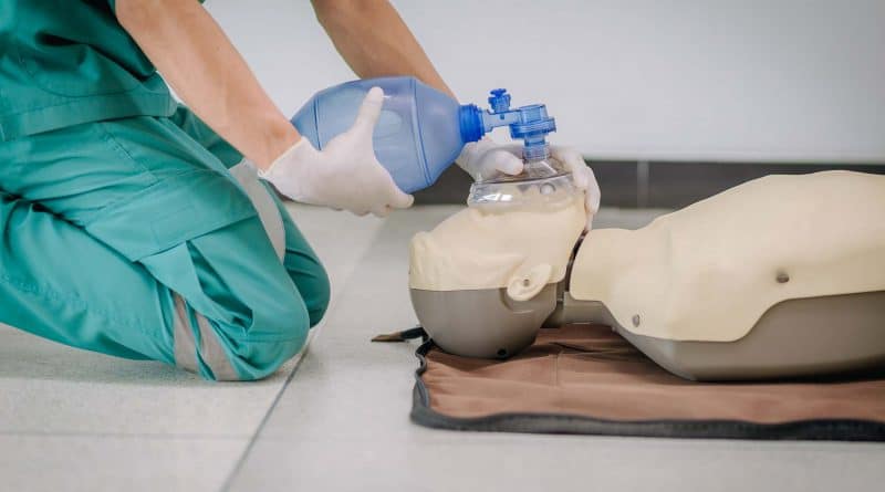 Breathing Compressions Online CPR Certification