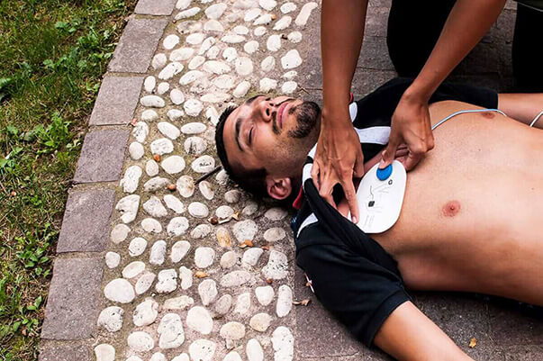how does an aed work Online CPR Certification