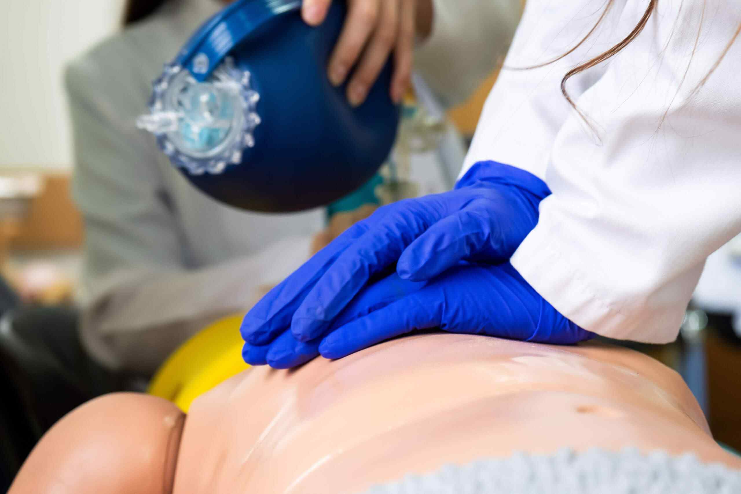 Online CPR certification for healthcare providers