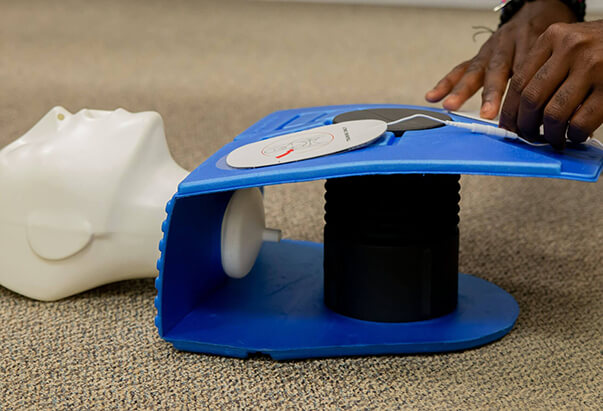 Guide On AED CPR Certification Online