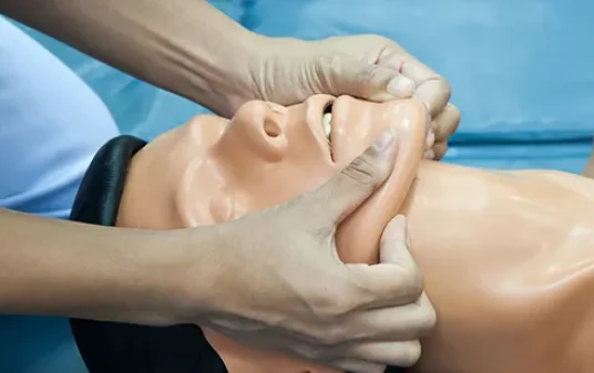 7 essential steps for performing the jaw thrust maneuver correctly post img