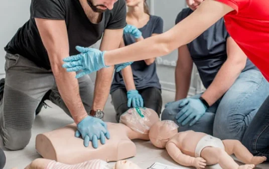 difference between adult and pediatric CPR