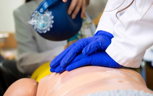 Online CPR certification for healthcare providers